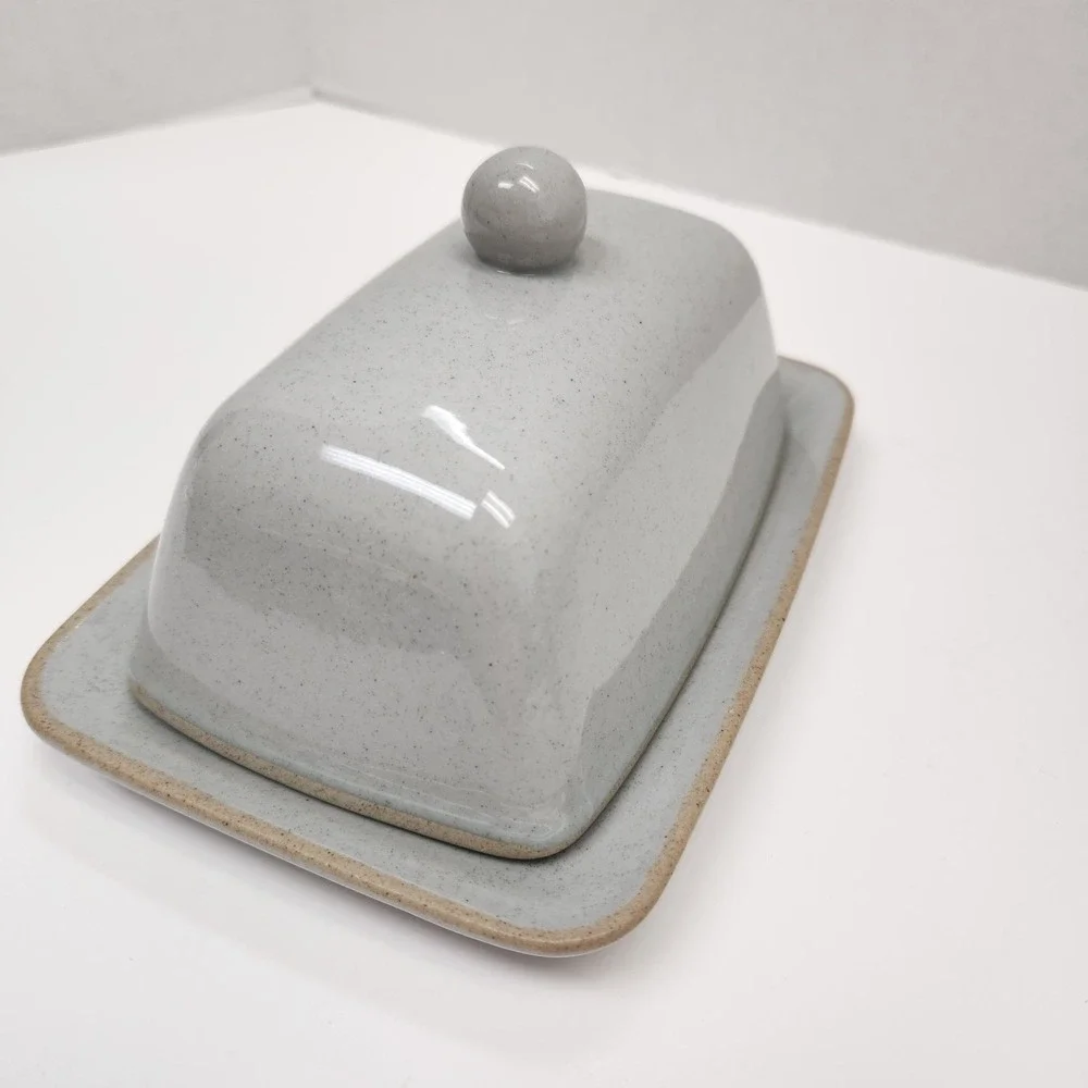 Nature Elements Stoneware Butterdish & Lid Gray Color